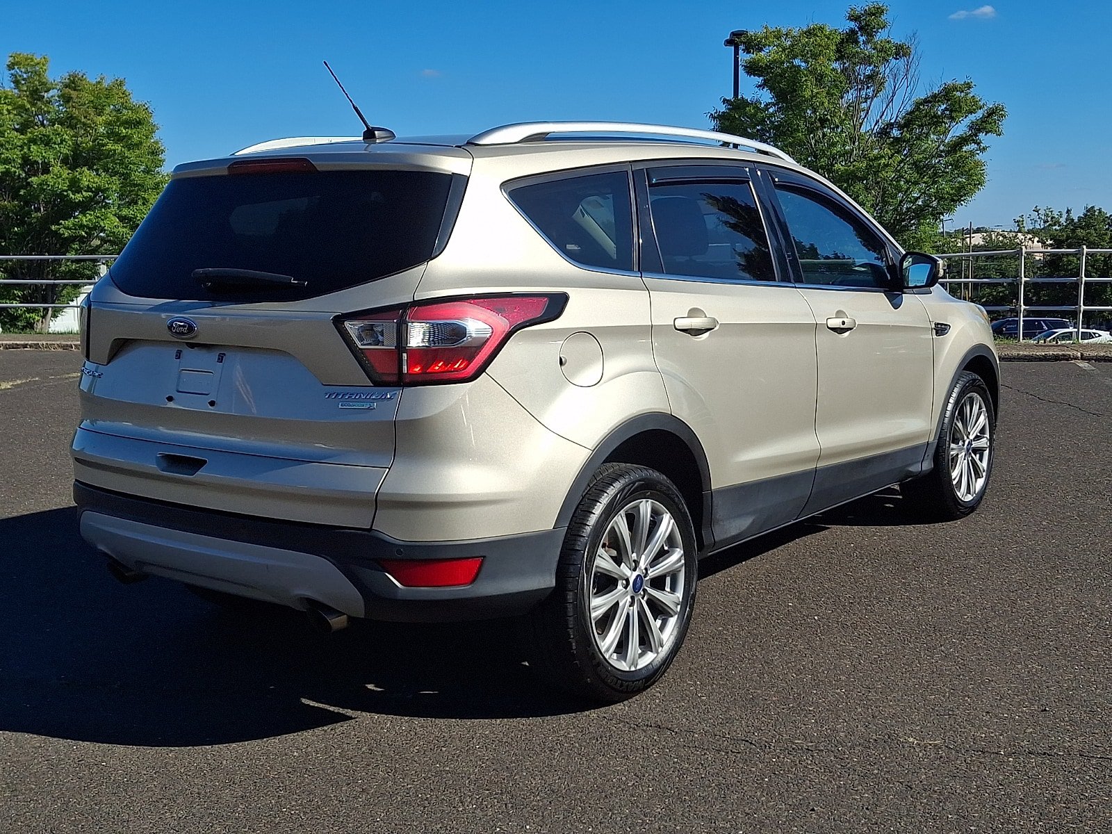 Used 2017 Ford Escape Titanium FWD image 6