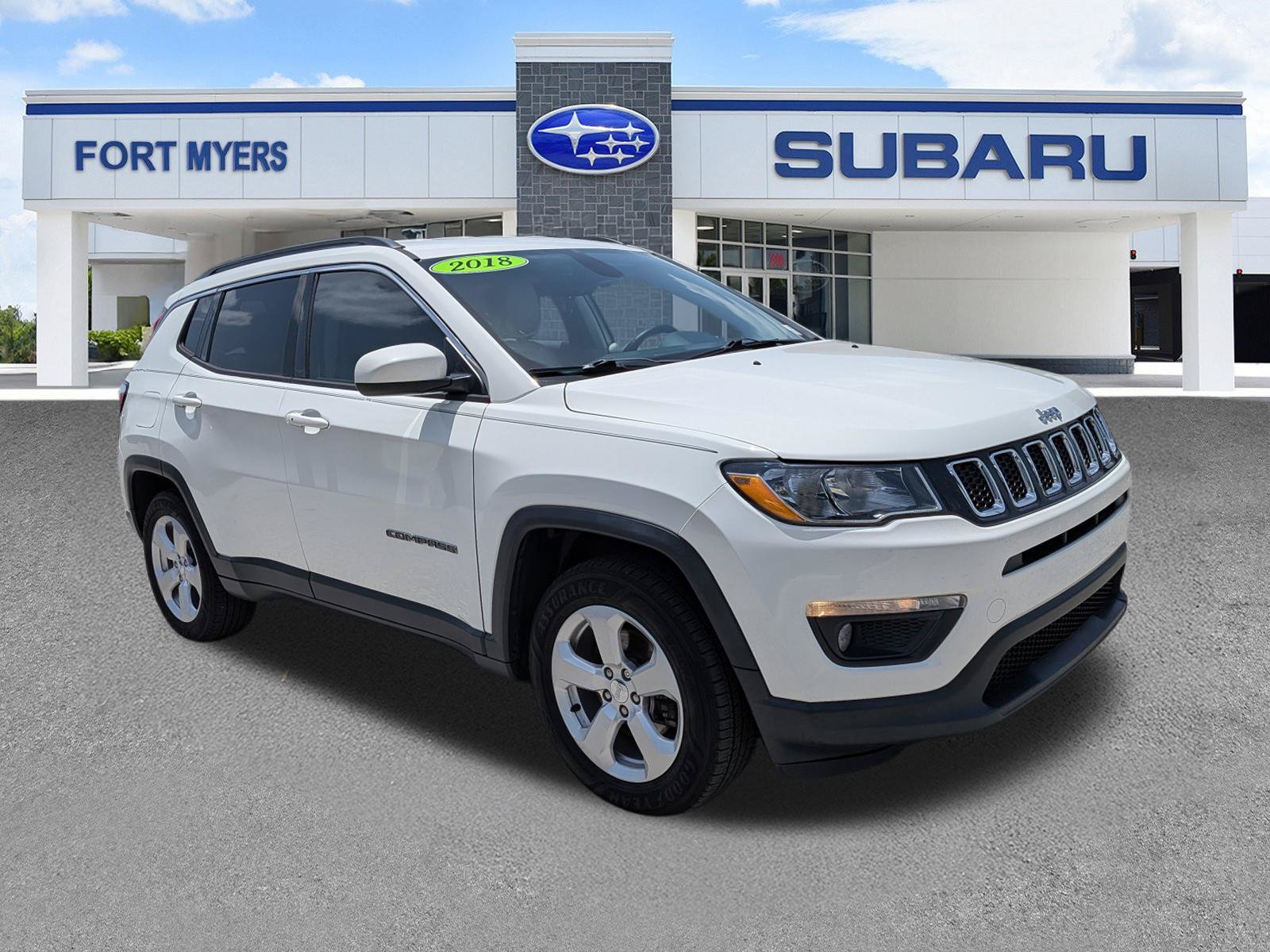 Used 2018 Jeep Compass Latitude FWD image 2