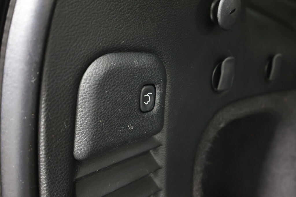 Used 2019 Jeep Grand Cherokee Overland image 20