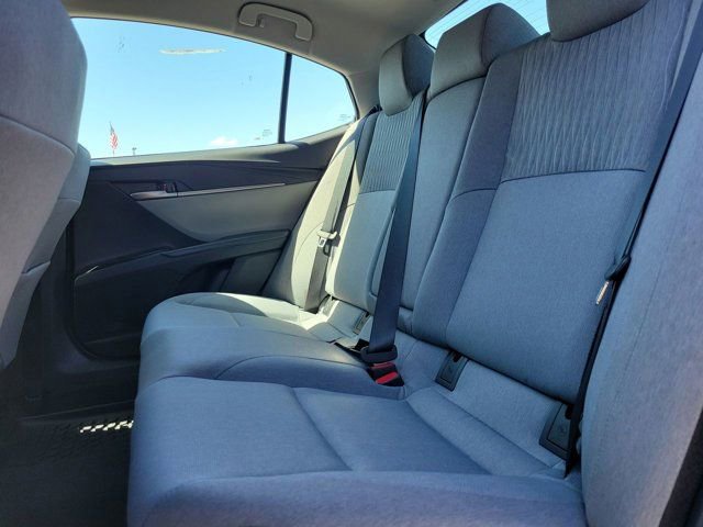 Used 2026 Toyota Camry LE FWD image 20