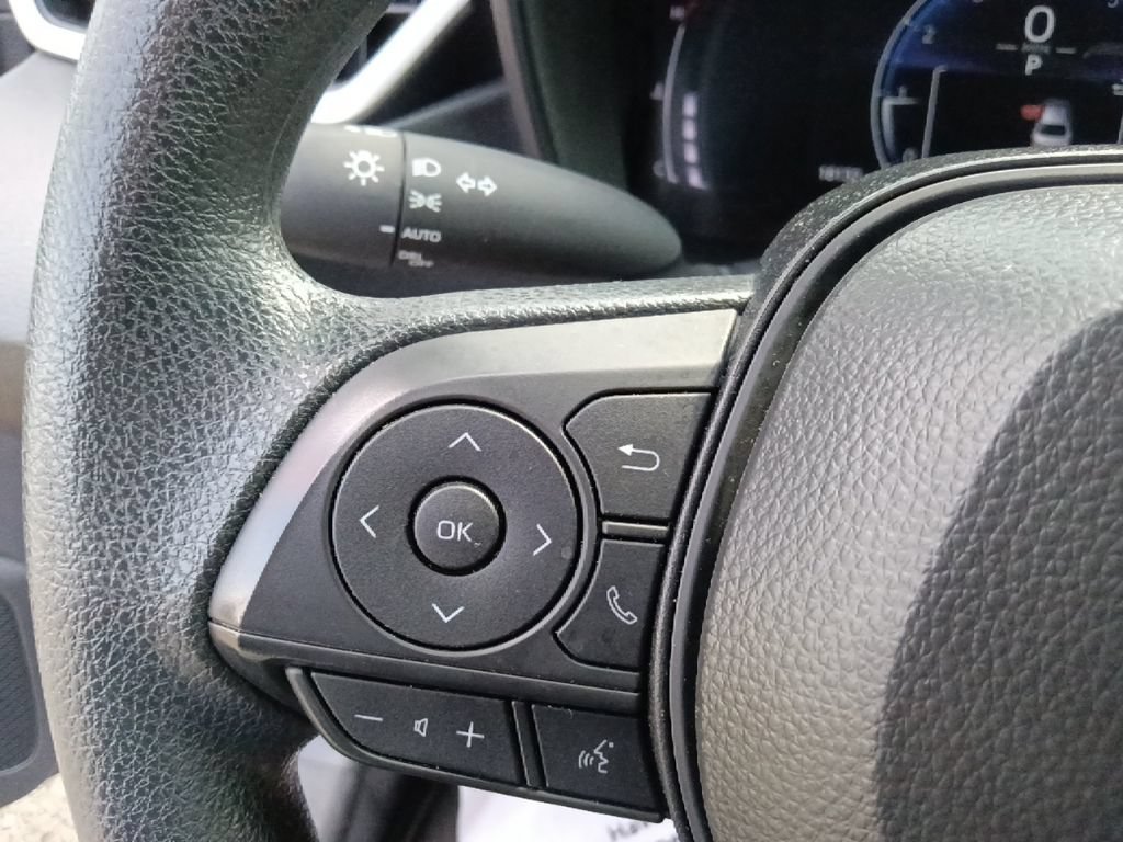 Used 2026 Toyota Corolla LE FWD image 18