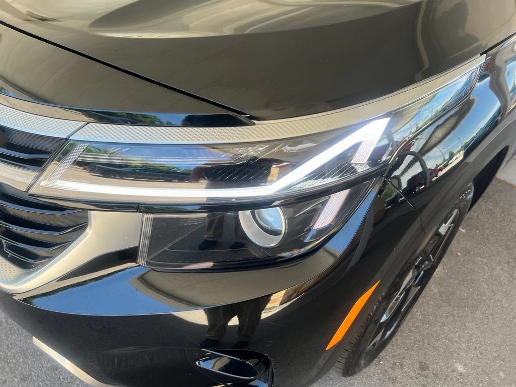 Certified 2025 Kia Seltos EX w/ EX Sunroof Package AWD/4WD image 30