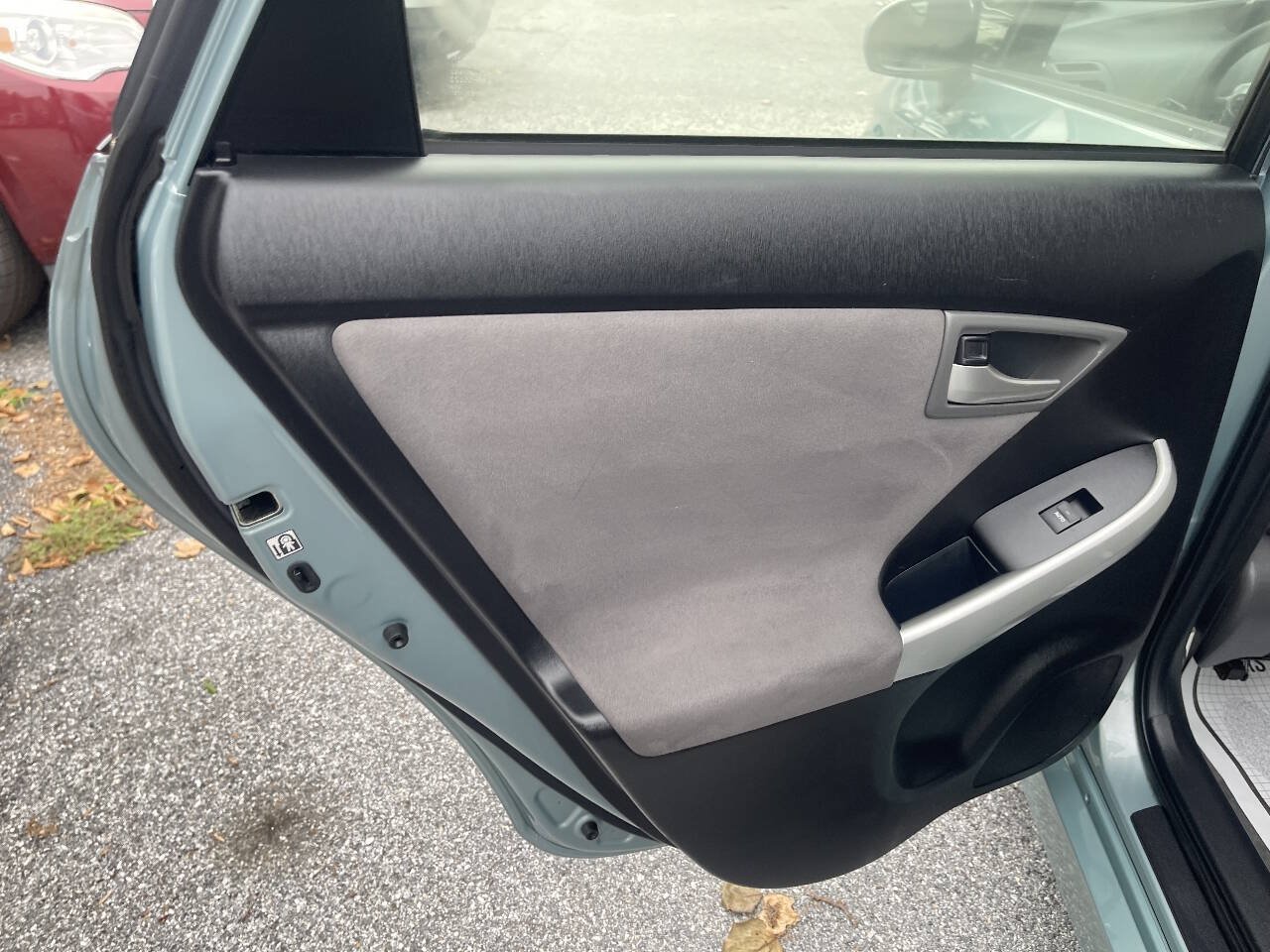 Used 2013 Toyota Prius Two FWD image 16