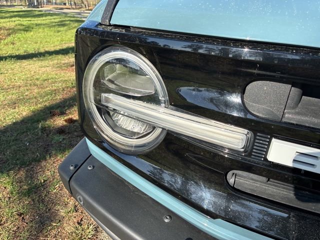 Used 2022 Ford Bronco Outer Banks image 9