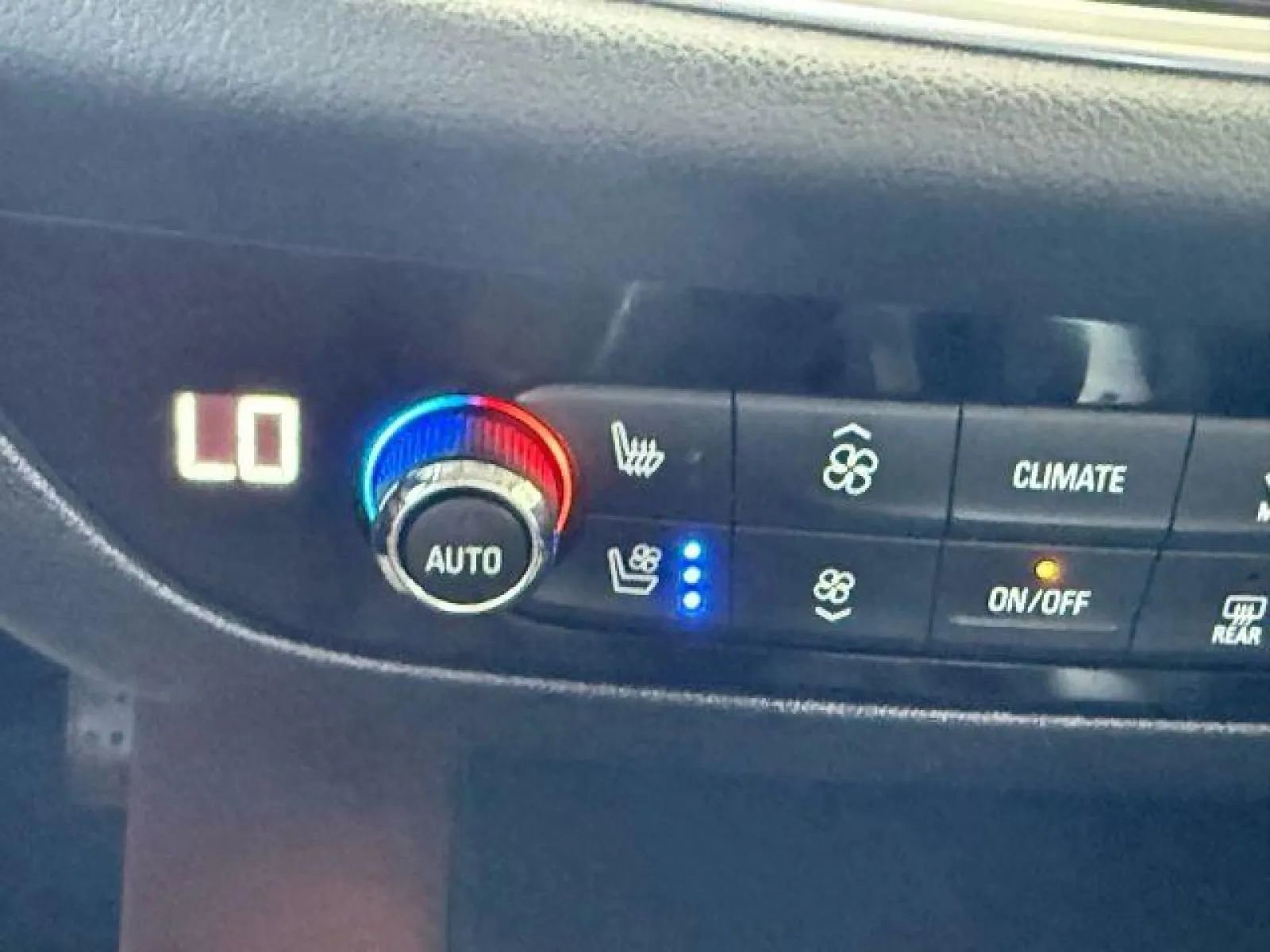 Used 2021 Buick Enclave Avenir w/ Avenir Technology Package image 31