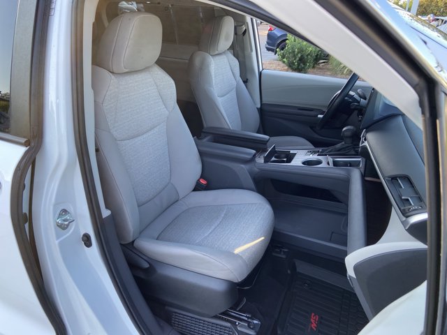 Used 2023 Toyota Sienna LE FWD image 20