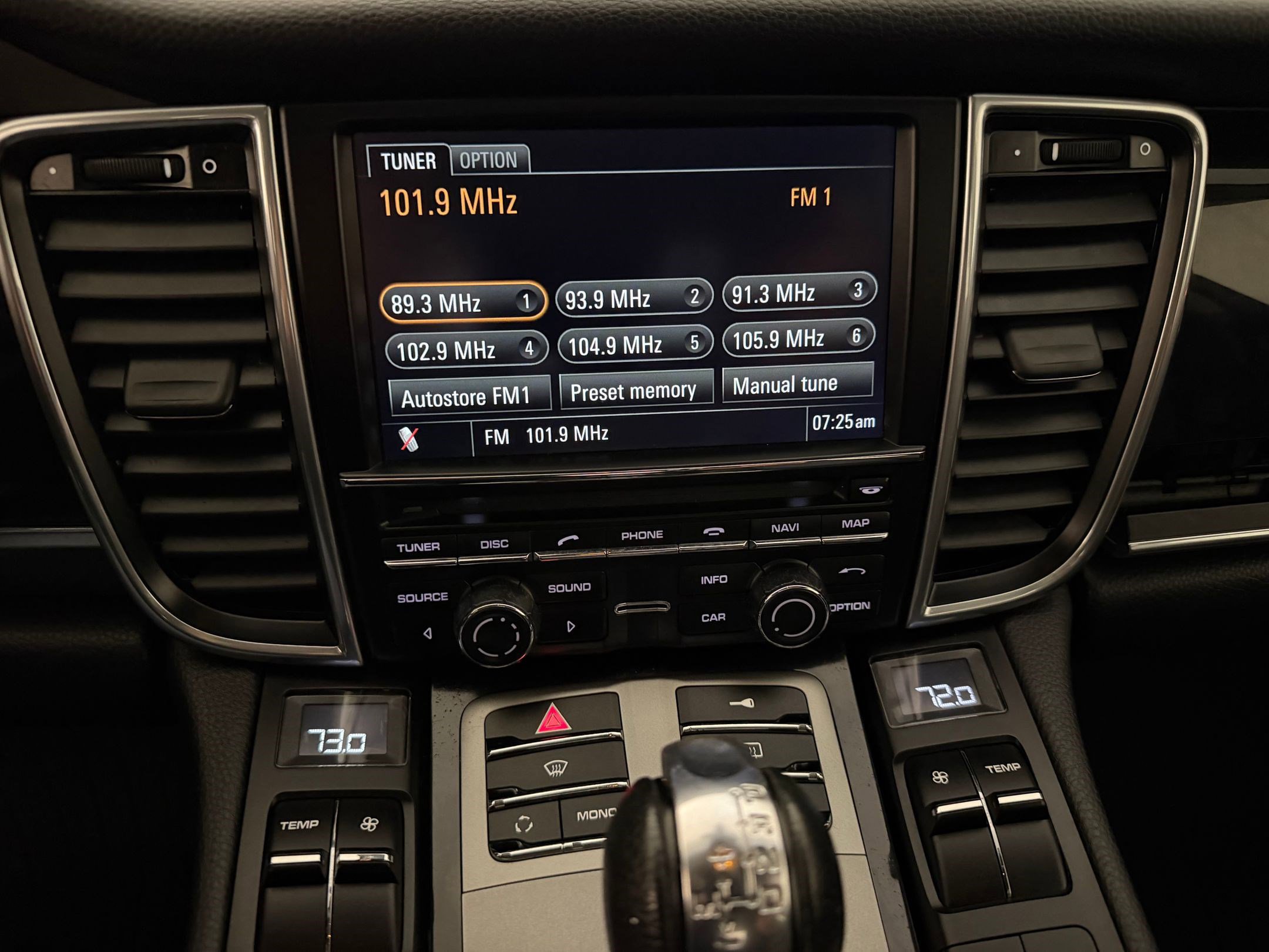 Used 2012 Porsche Panamera 4 image 25