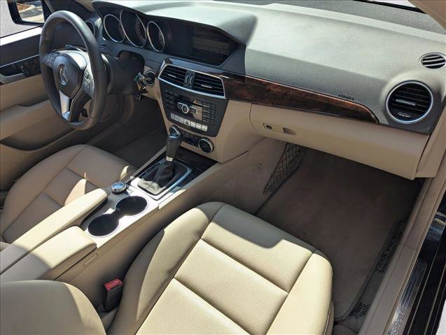 Used 2012 Mercedes-Benz C 300 Sport image 23
