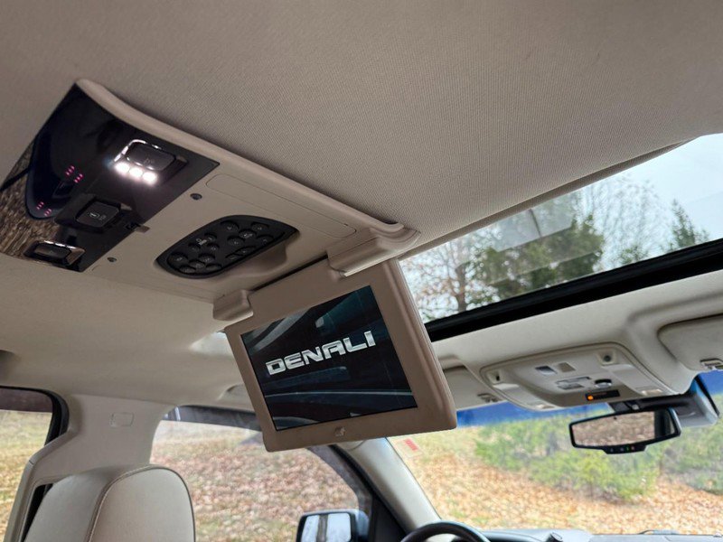 Used 2018 GMC Yukon Denali w/ Denali Ultimate Package image 11