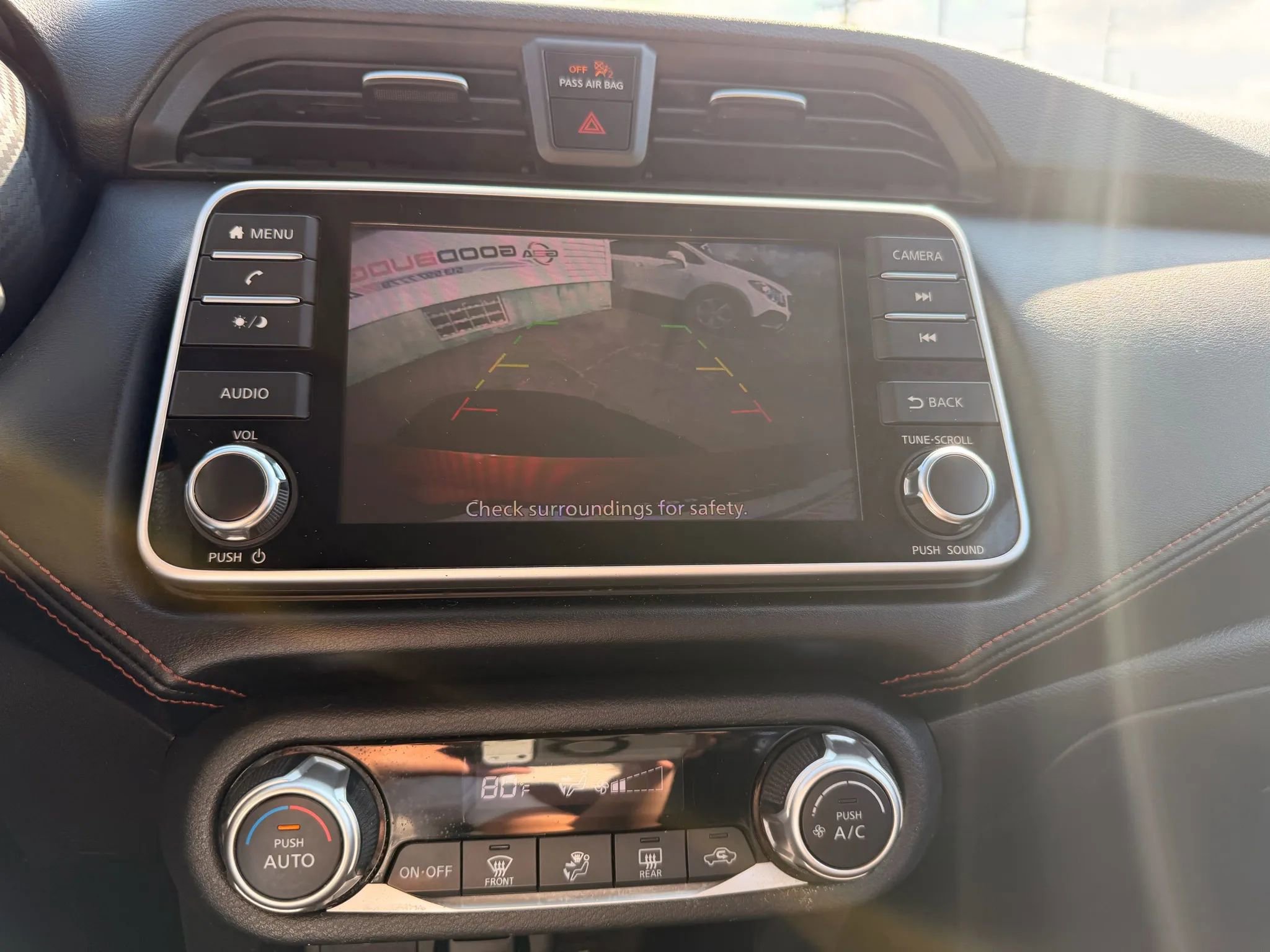 Used 2020 Nissan Versa SR w/ Lighting Package image 39