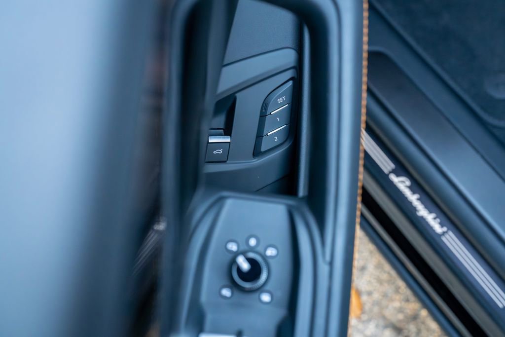 Used 2024 Lamborghini Urus S image 21