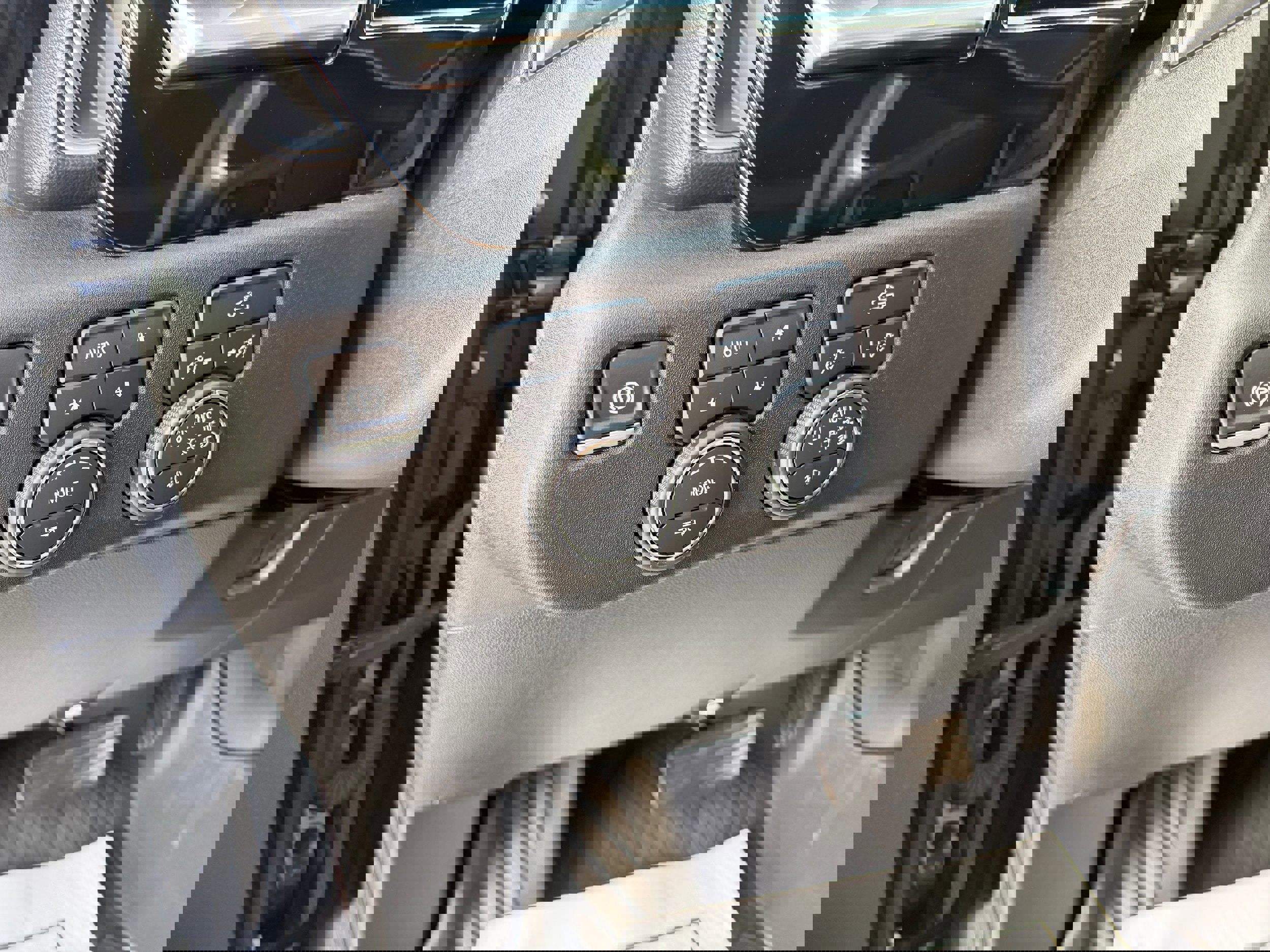 Used 2024 Chevrolet Silverado 1500 RST image 15