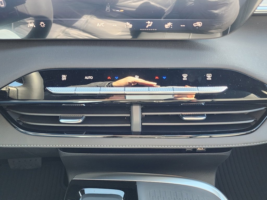 New 2026 Buick Enclave Sport Touring w/ Super Cruise Package image 31