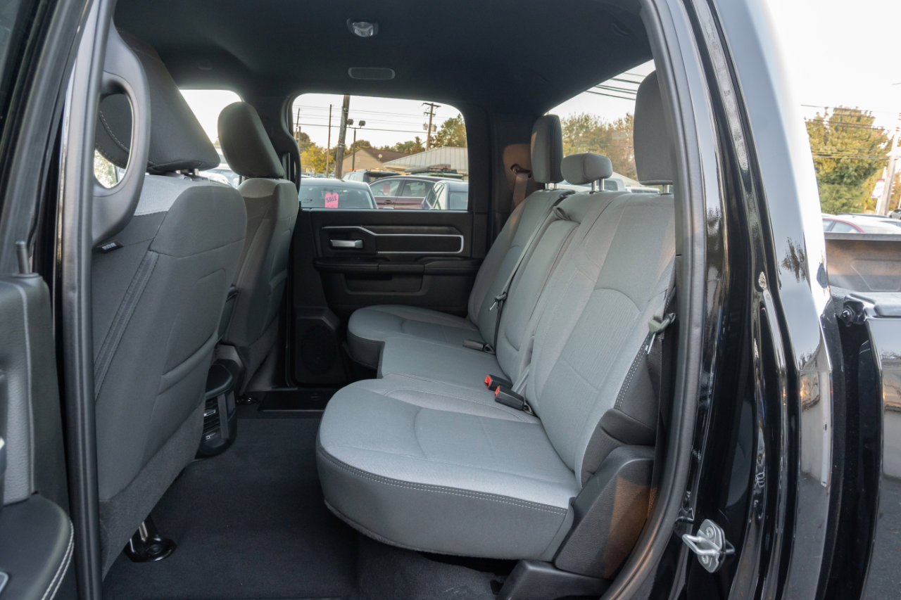 Used 2024 RAM 2500 Big Horn w/ Bed Utility Group image 19