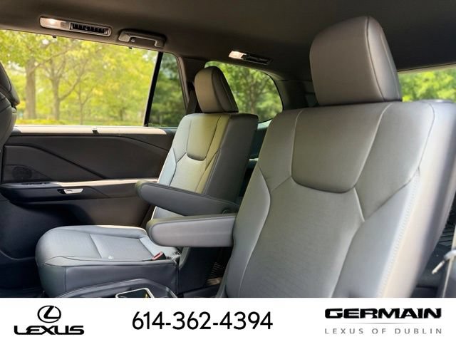 Used 2025 Lexus TX 500h AWD w/ Technology Package image 13