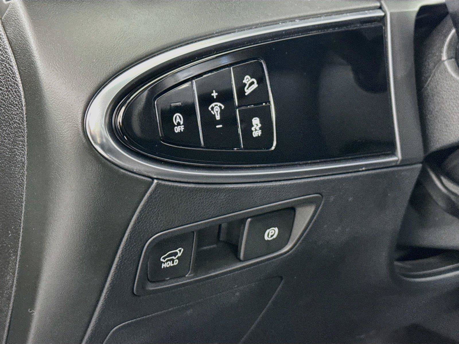 Used 2025 Genesis GV70 2.5T AWD/4WD image 16