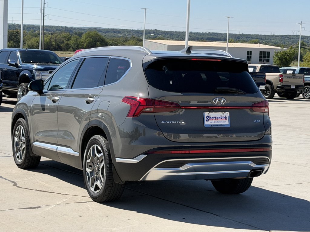 Used 2022 Hyundai Santa Fe Limited FWD image 4