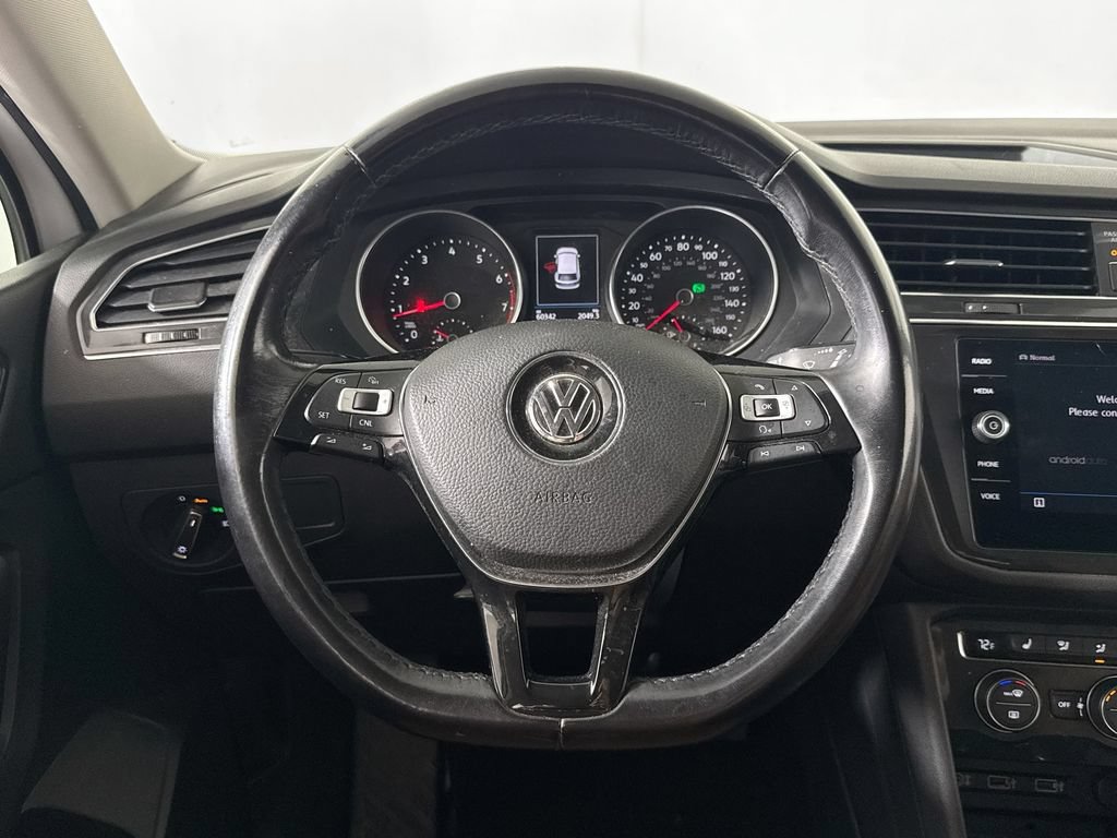 Used 2018 Volkswagen Tiguan SE AWD/4WD image 11