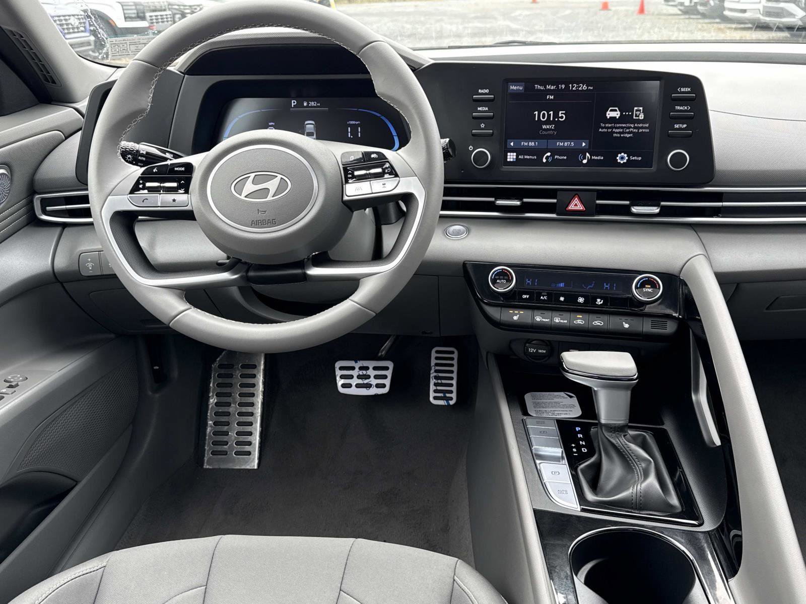 New 2026 Hyundai Elantra SEL Sport FWD image 2