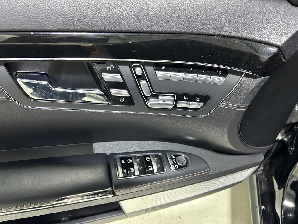 Used 2013 Mercedes-Benz S 63 AMG image 11