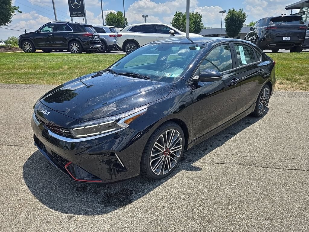 Certified 2022 Kia Forte GT w/ GT Technology Package FWD image 9