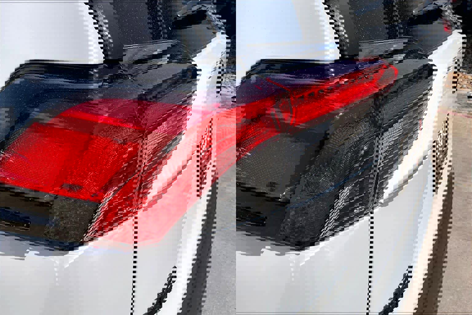 Used 2024 Toyota RAV4 XLE Premium image 28