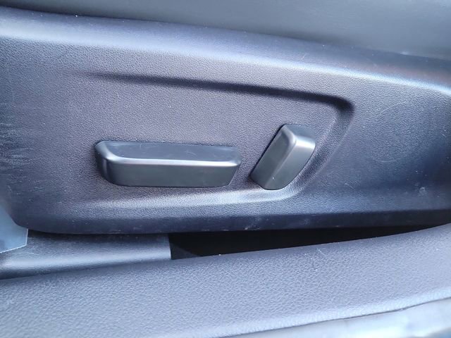 Used 2024 Lexus IS 300 w/ Comfort Package RWD image 19