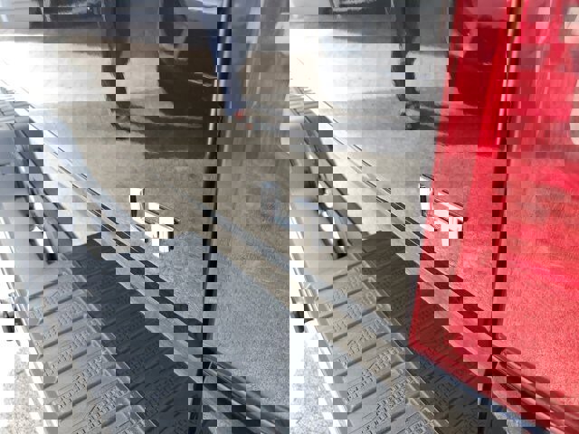 Used 2023 Chevrolet Silverado 1500 LT image 10