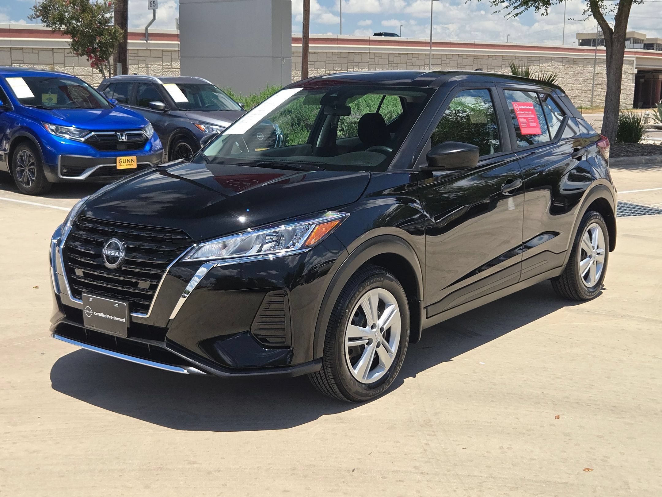 Used 2025 Nissan Kicks Play S FWD image 7