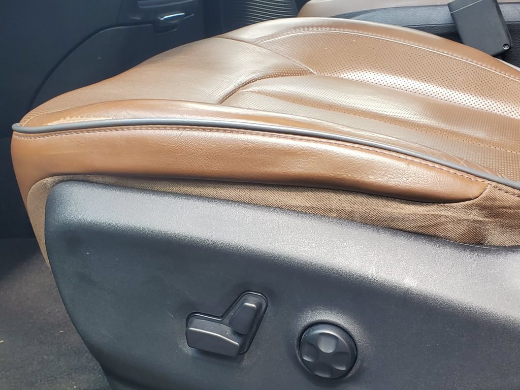 Used 2018 Chrysler Pacifica Limited FWD image 6