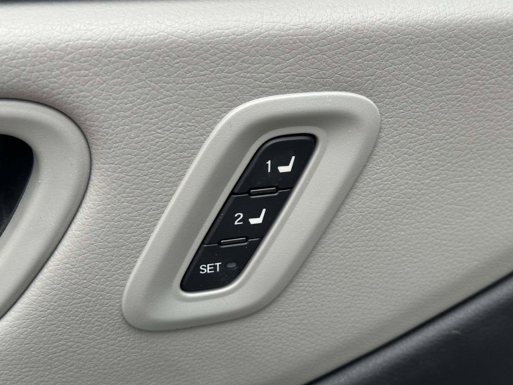 Used 2023 Honda Pilot Elite image 22