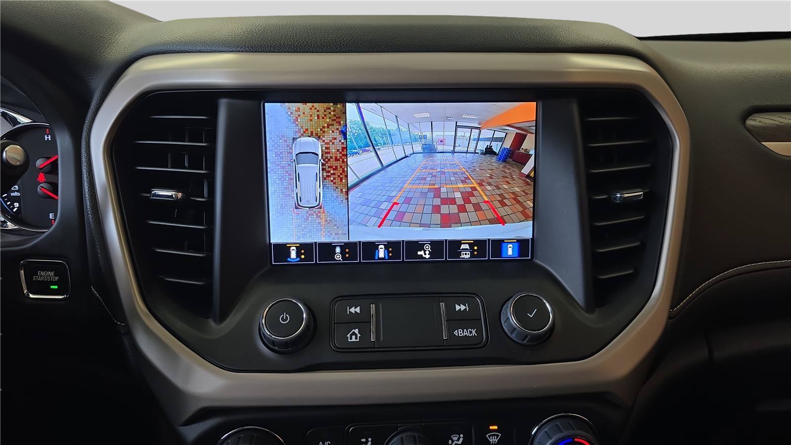 Used 2023 GMC Acadia Denali w/ Denali Ultimate Package AWD/4WD image 23