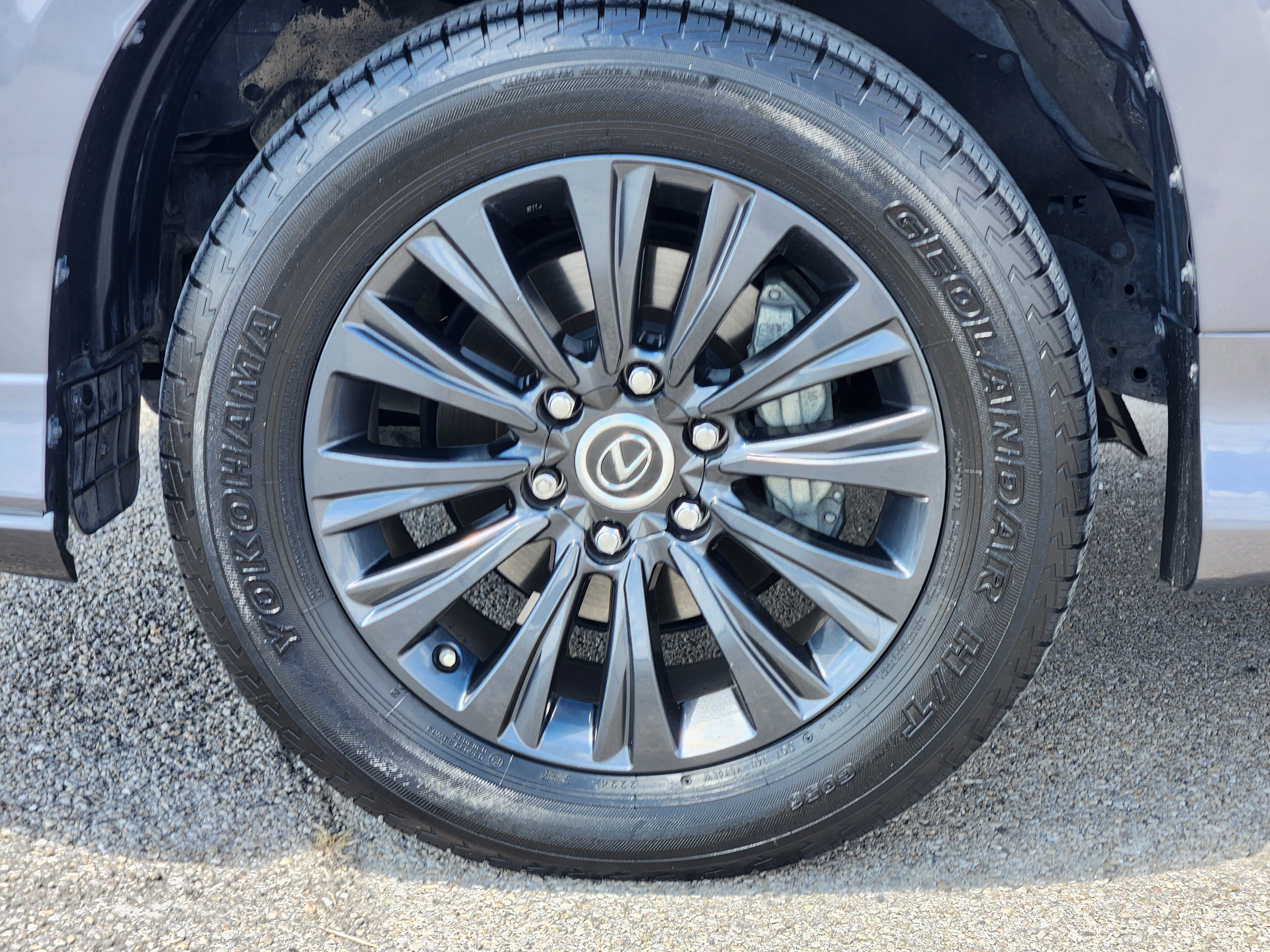 Used 2023 Lexus GX 460 Luxury w/ Sport Design Package AWD/4WD image 10