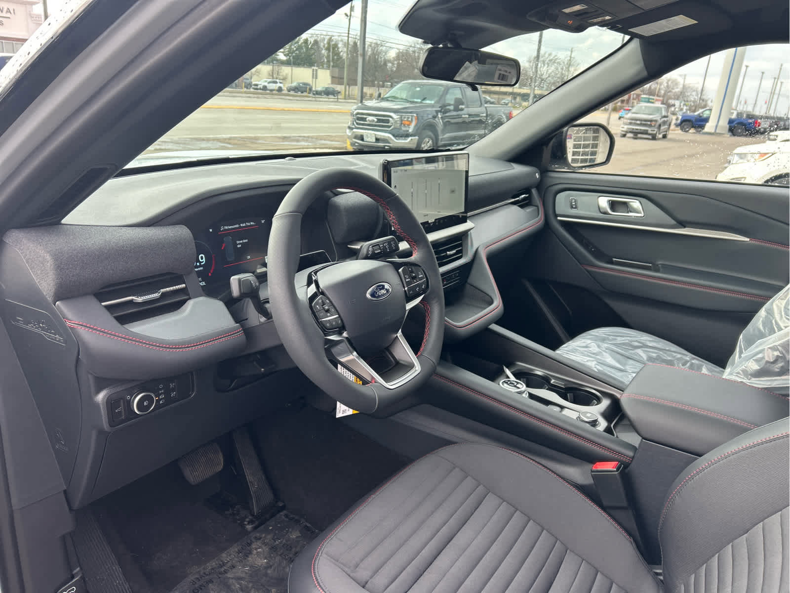 New 2026 Ford Explorer ST-Line image 12