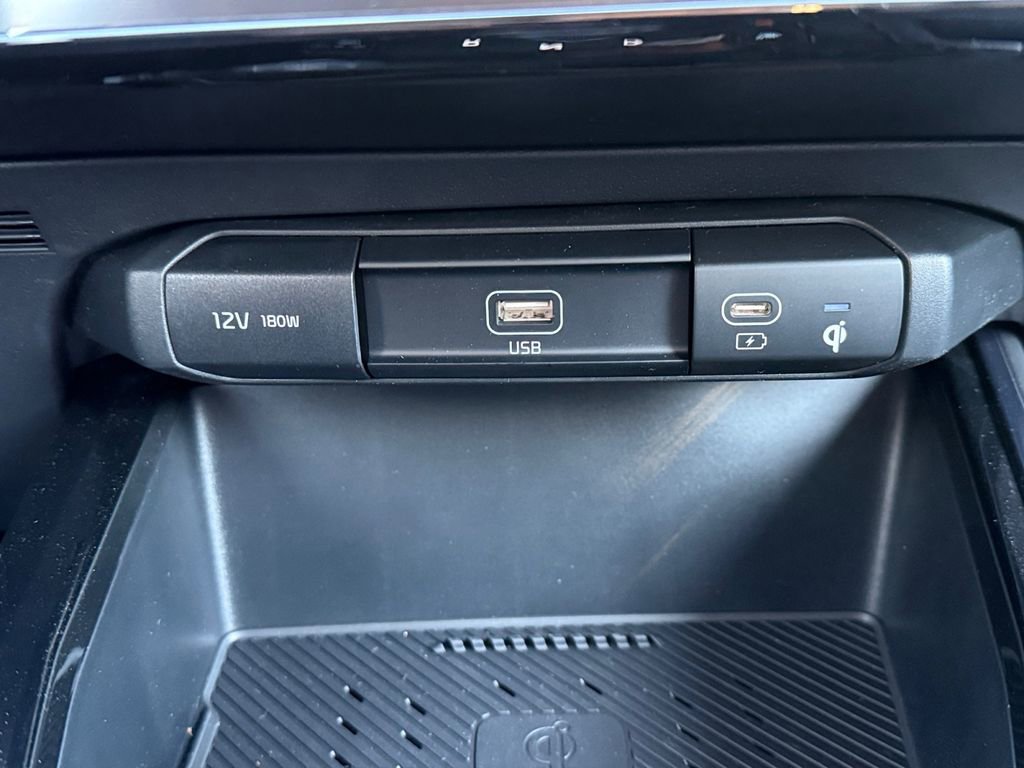 New 2025 Kia Niro EX w/ EX Cold Weather Package image 19