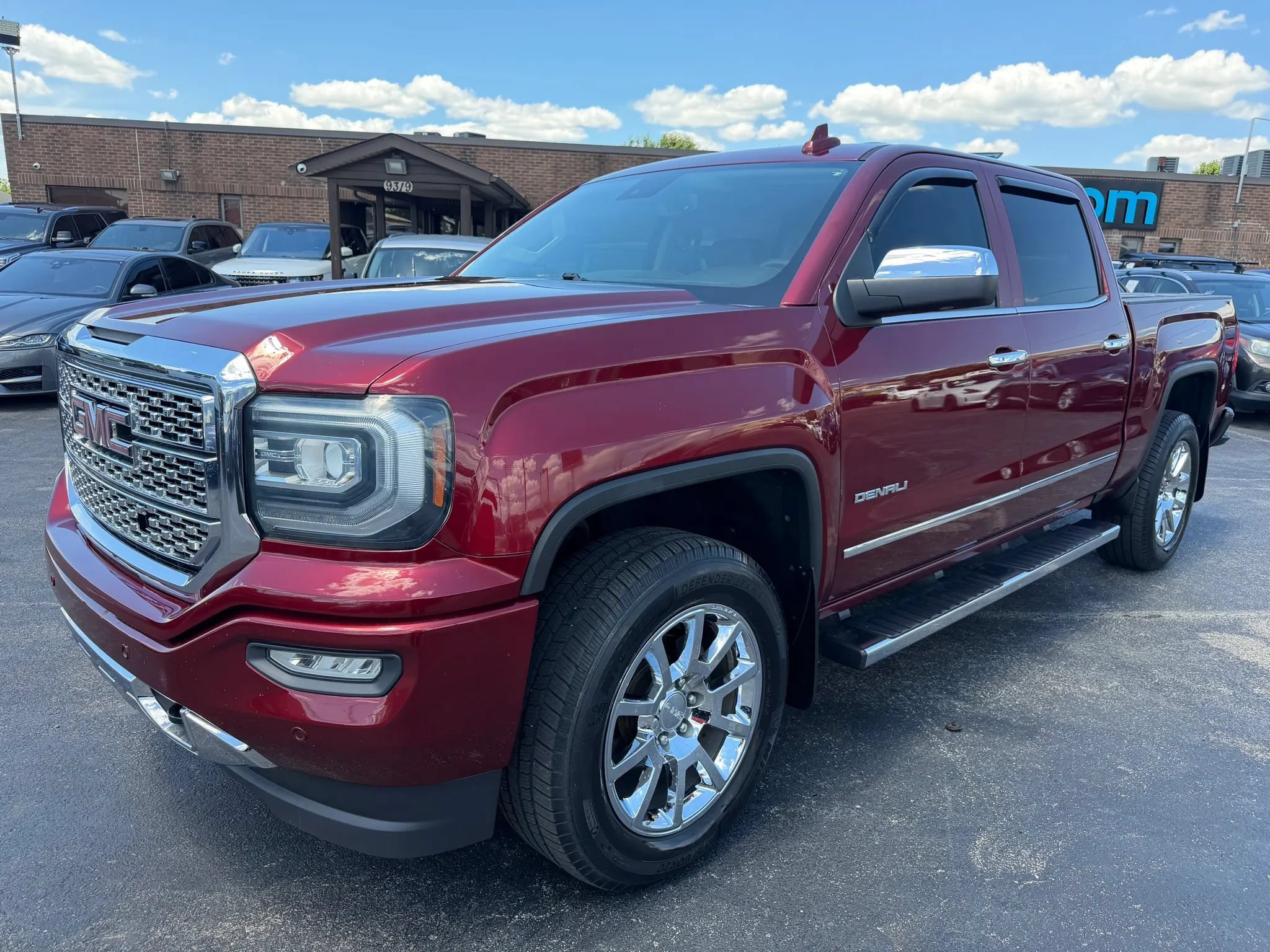 Used 2016 GMC Sierra 1500 Denali w/ Enhanced Driver Alert Package AWD/4WD image 7