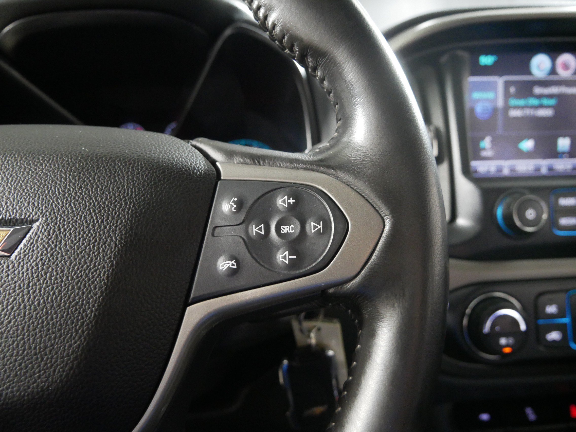 Used 2015 Chevrolet Colorado Z71 AWD/4WD image 28