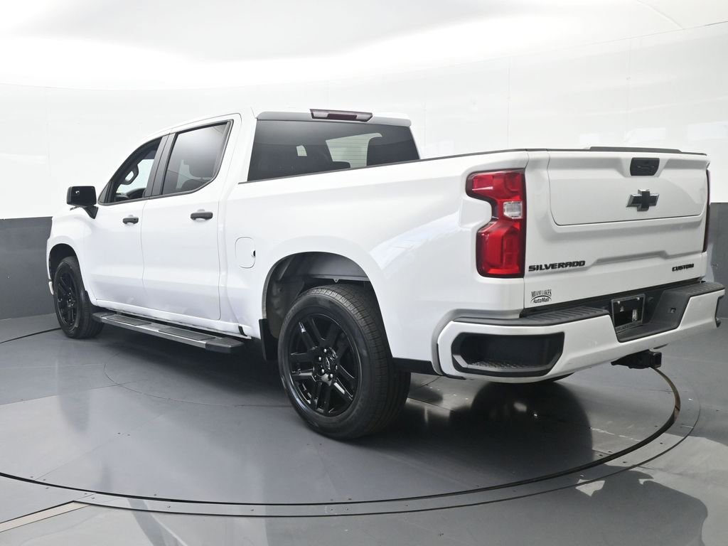 Used 2022 Chevrolet Silverado 1500 Custom w/ LPO, Blackout Package image 4