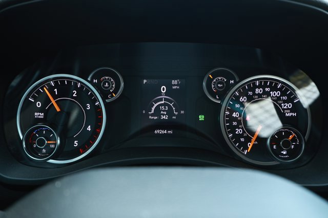 Used 2019 RAM 3500 Tradesman image 12