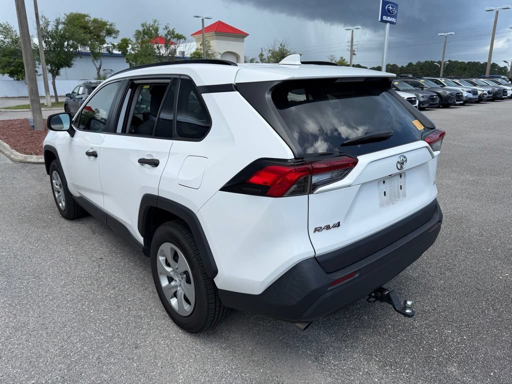 Used 2021 Toyota RAV4 LE FWD image 7