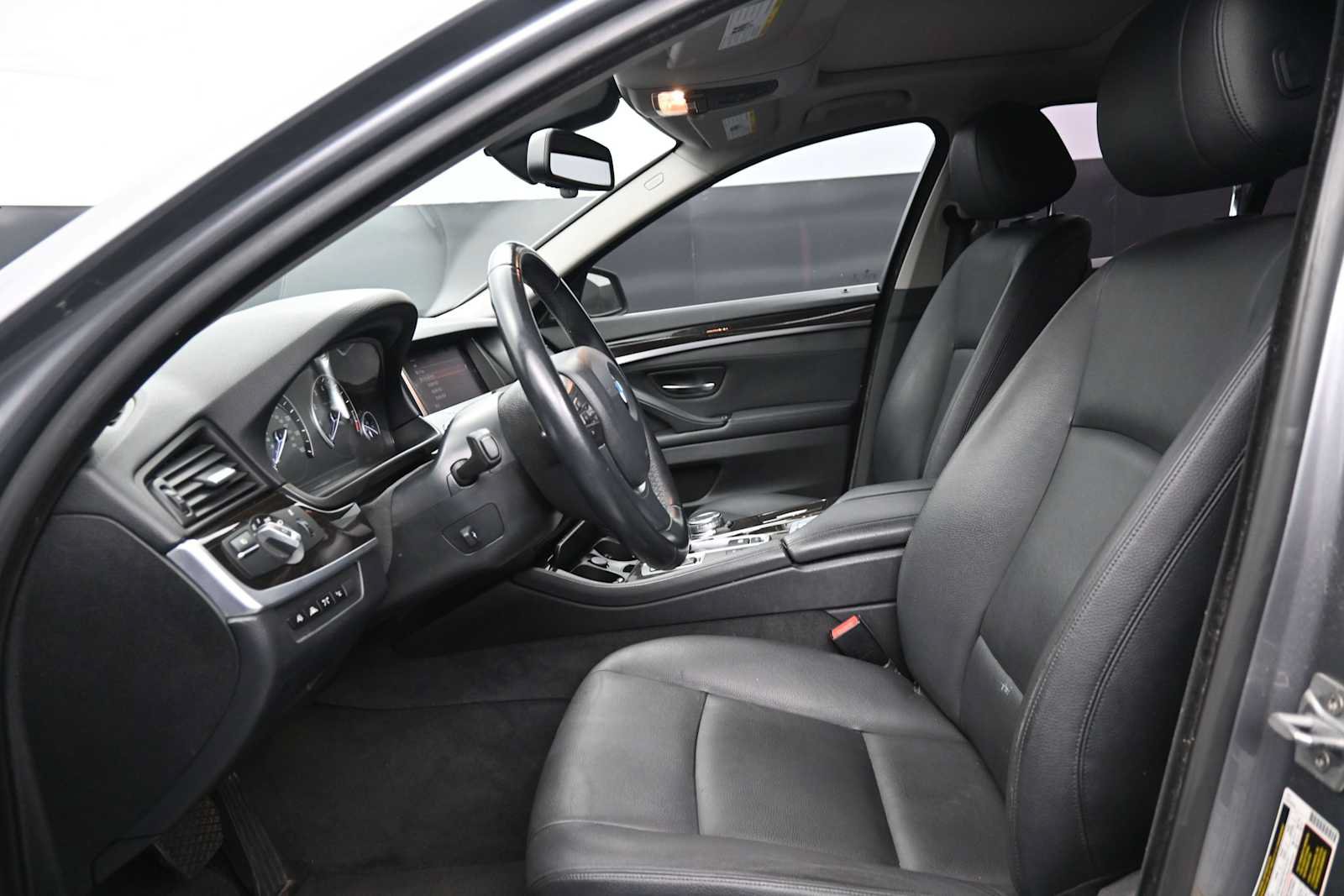 Used 2015 BMW 528i Sedan RWD image 10