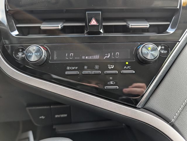 Used 2023 Toyota Camry SE FWD image 24