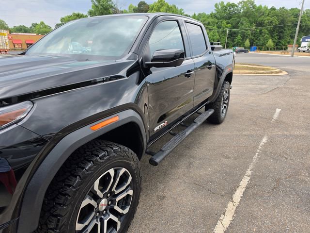 Used 2023 GMC Canyon AT4 w/ AT4 Premium Package AWD/4WD image 2