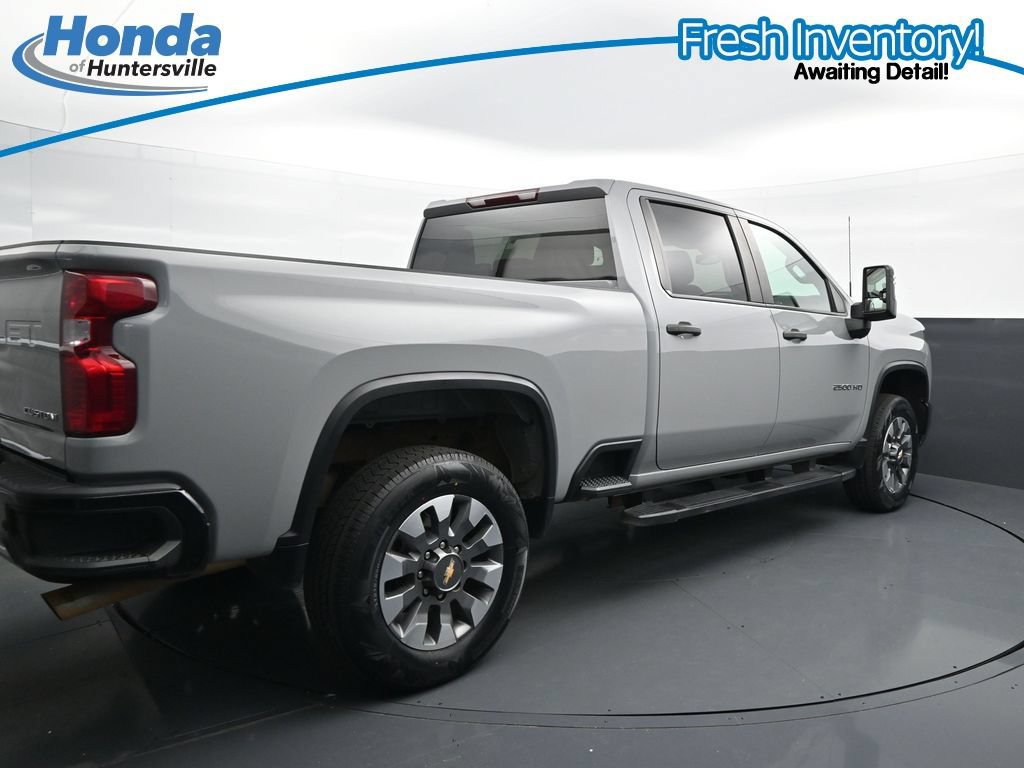 Used 2024 Chevrolet Silverado 2500 Custom w/ Custom Value Package AWD/4WD image 10