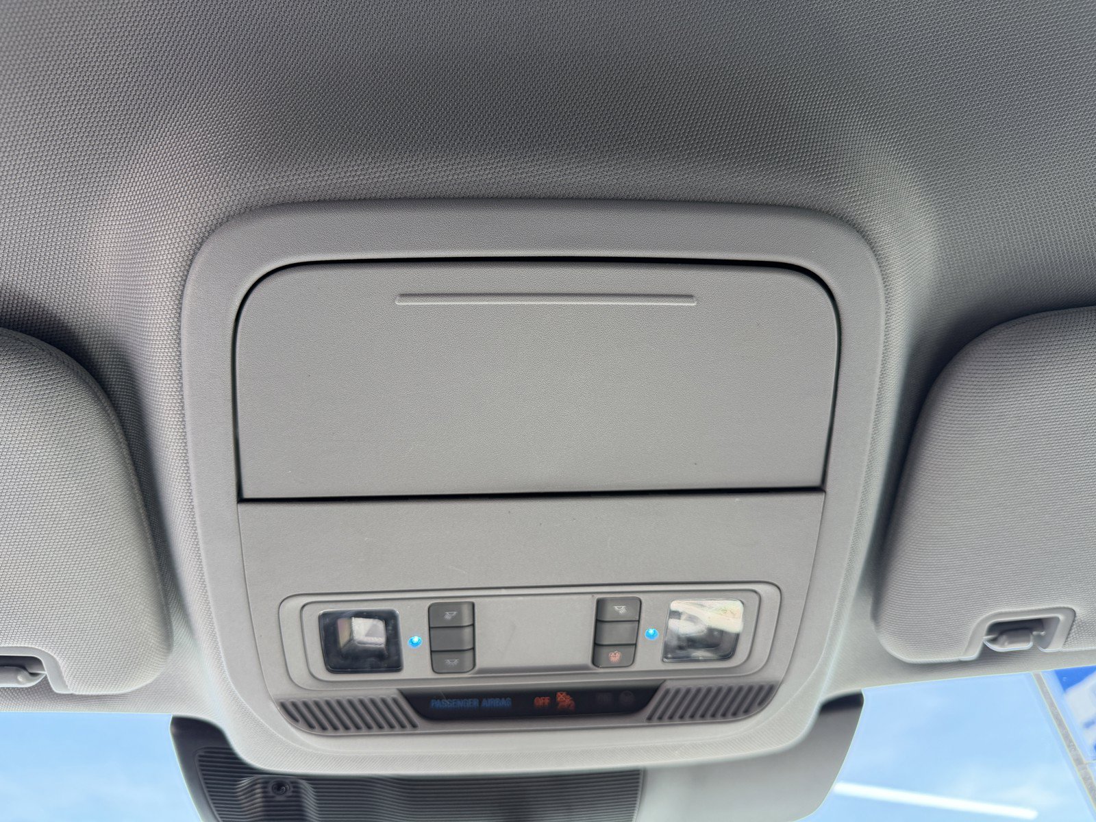 Used 2022 Ford Explorer XLT AWD/4WD image 35