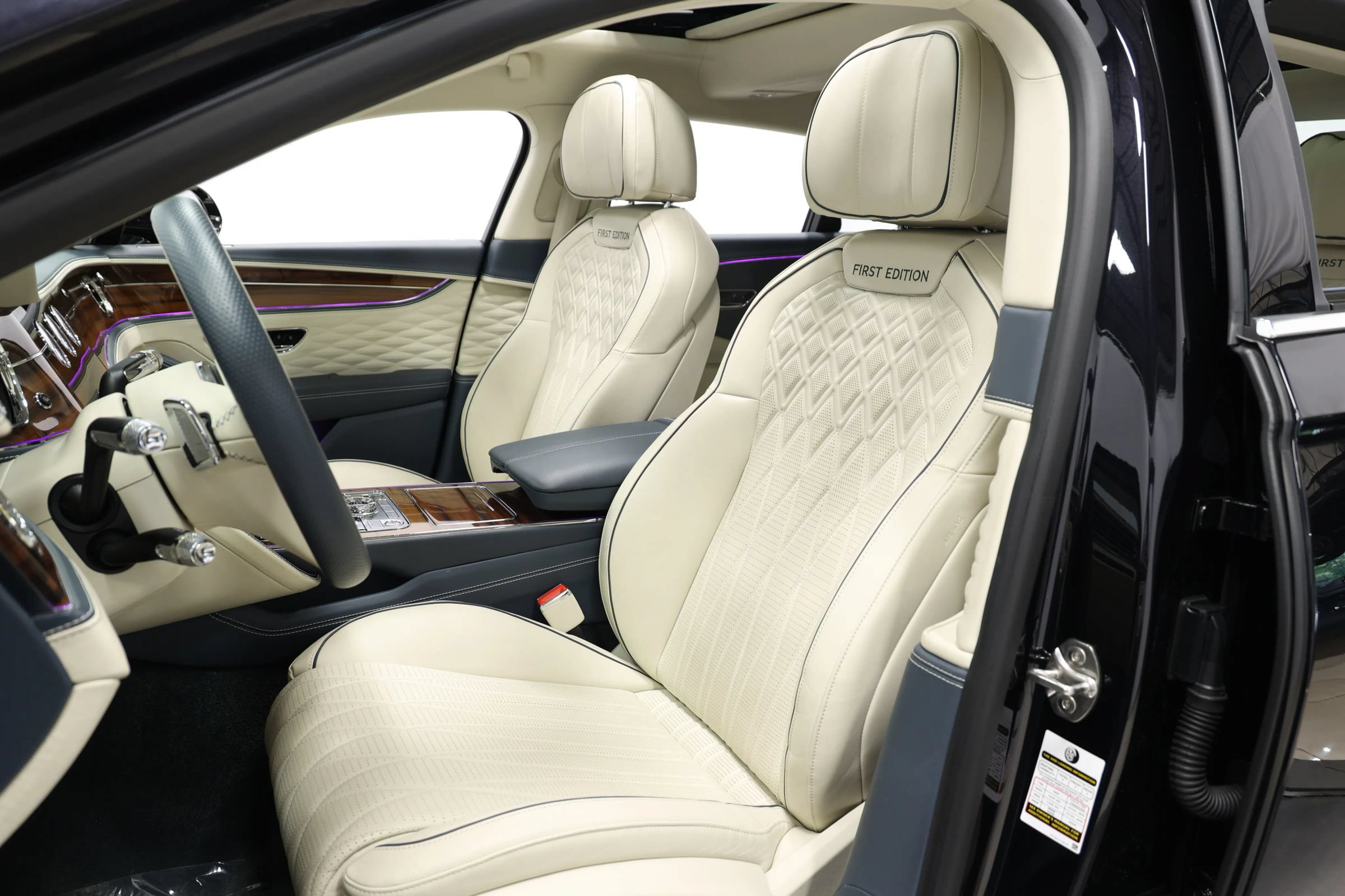 Used 2020 Bentley Flying Spur W12 w/ First Edition Specification AWD/4WD image 17