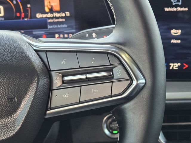 Used 2025 Chevrolet Traverse LT w/ Driver Confidence Package FWD image 28