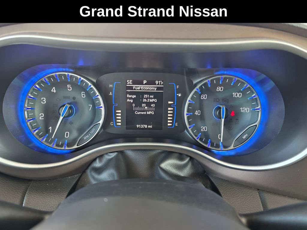 Used 2018 Chrysler Pacifica LX FWD image 19
