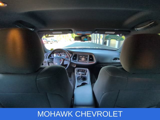 Used 2020 Dodge Challenger SXT w/ Driver Convenience Group AWD/4WD image 21