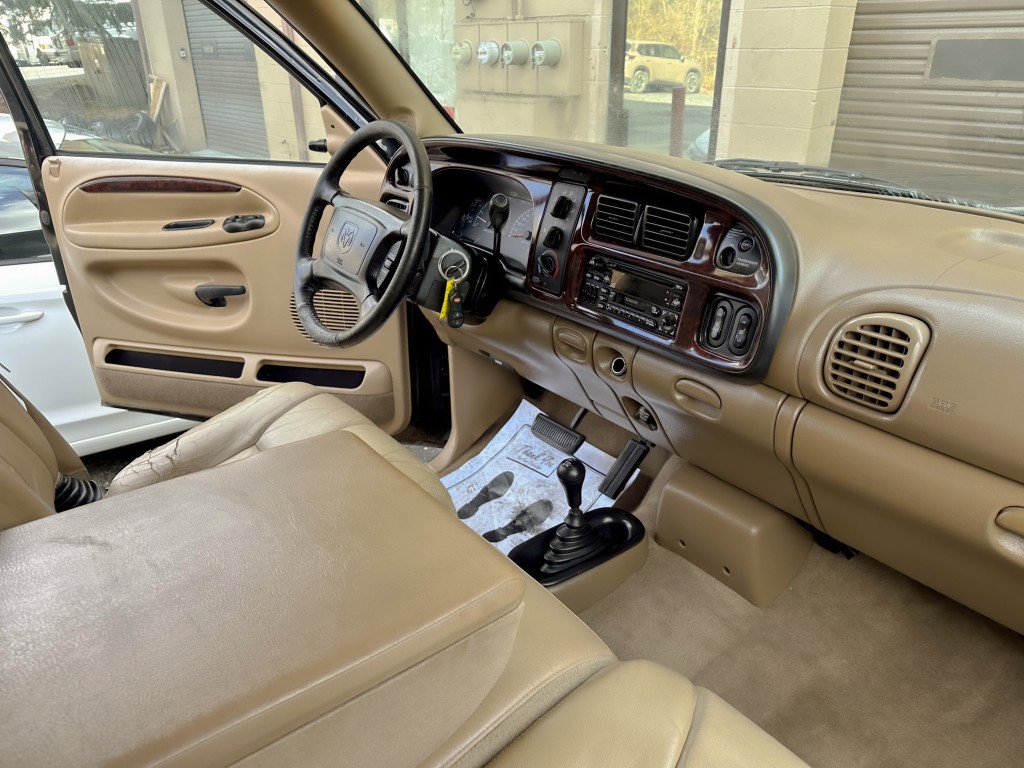 Used 2001 Dodge Ram 2500 Truck SLT image 30